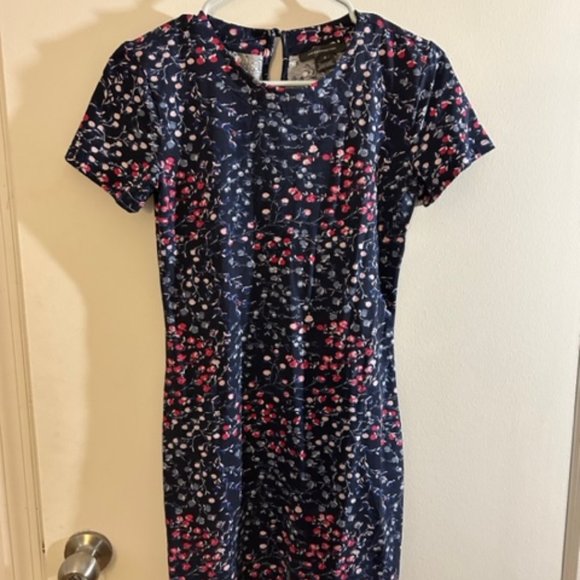 French Connection Navy Floral bodycon dress - Size 6 - Picture 1 of 3
